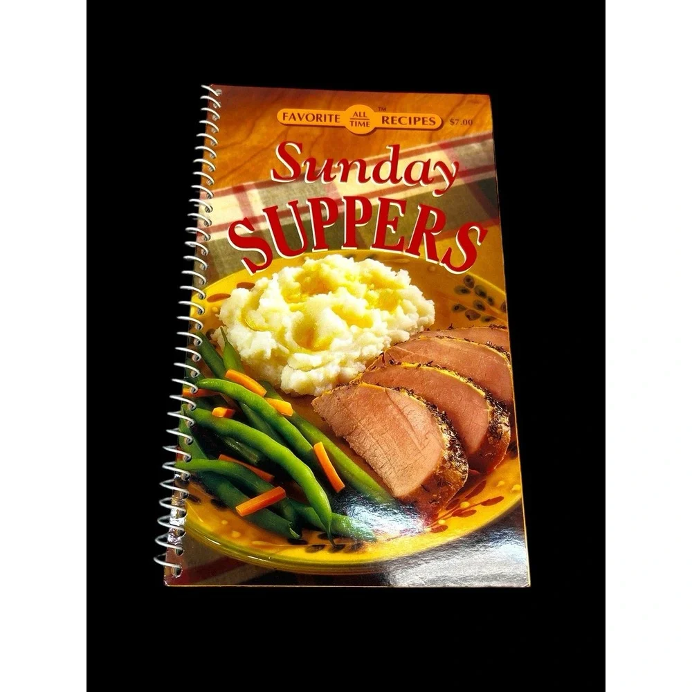Vintage Cookbook Sunday Suppers Favorite Recipes Year 2000‎